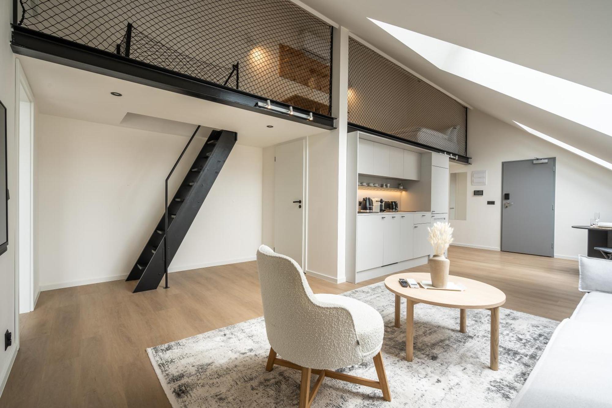 Honest Karlin Aparthotel ปราก ภายนอก รูปภาพ